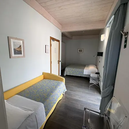 Delle Rose Hotel 3*