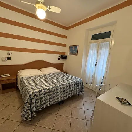 Delle Rose Hotel 3*