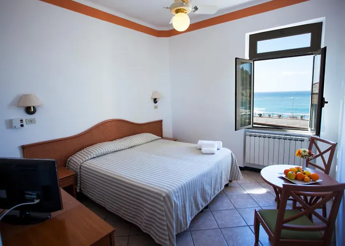 Hotel Delle Rose 3*